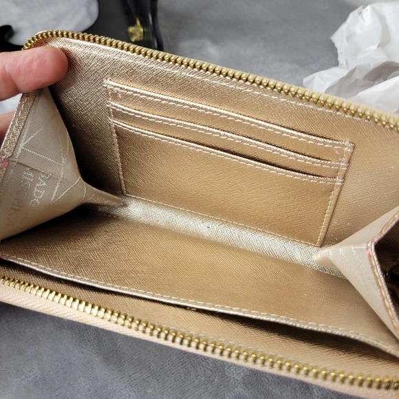 Badgley Mischka Gold Wristlet Wallet NWT‎ - Picture 7 of 7